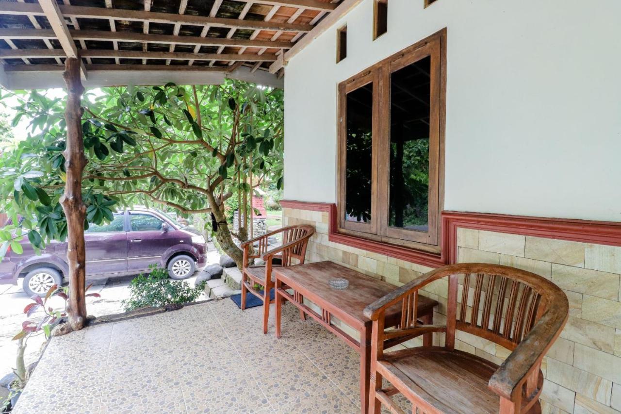 Rock Garden Homestay & Resto Tepus Exterior photo