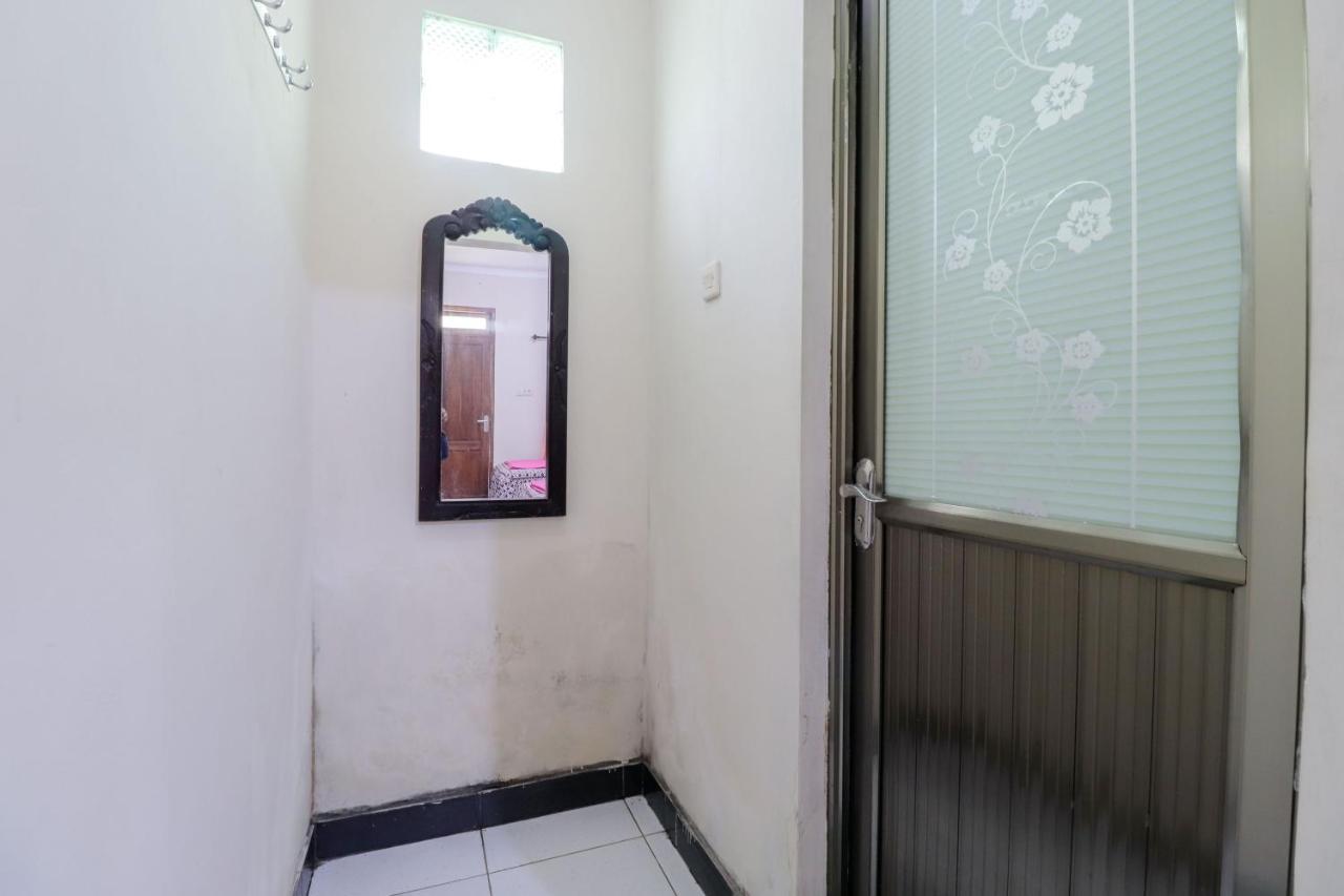 Rock Garden Homestay & Resto Tepus Exterior photo